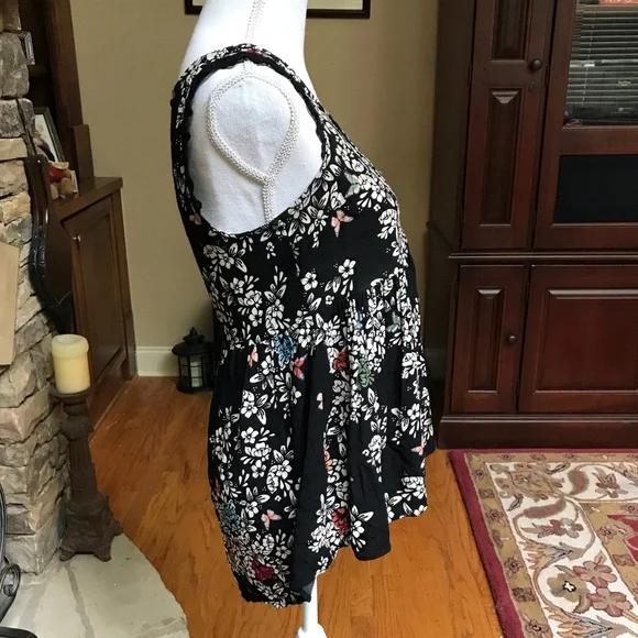 Lauren Conrad Floral Print Sleeveless Babydoll Top - Picture 4 of 7